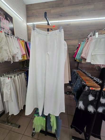 Селекция дрехи в Puzzle Boutique